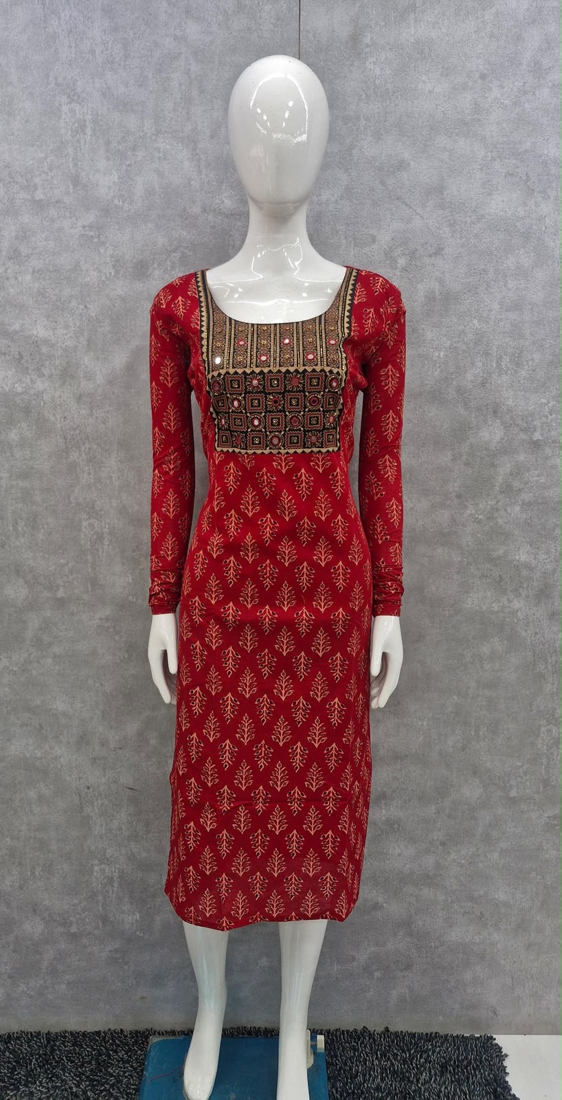 Full sleeve kurti