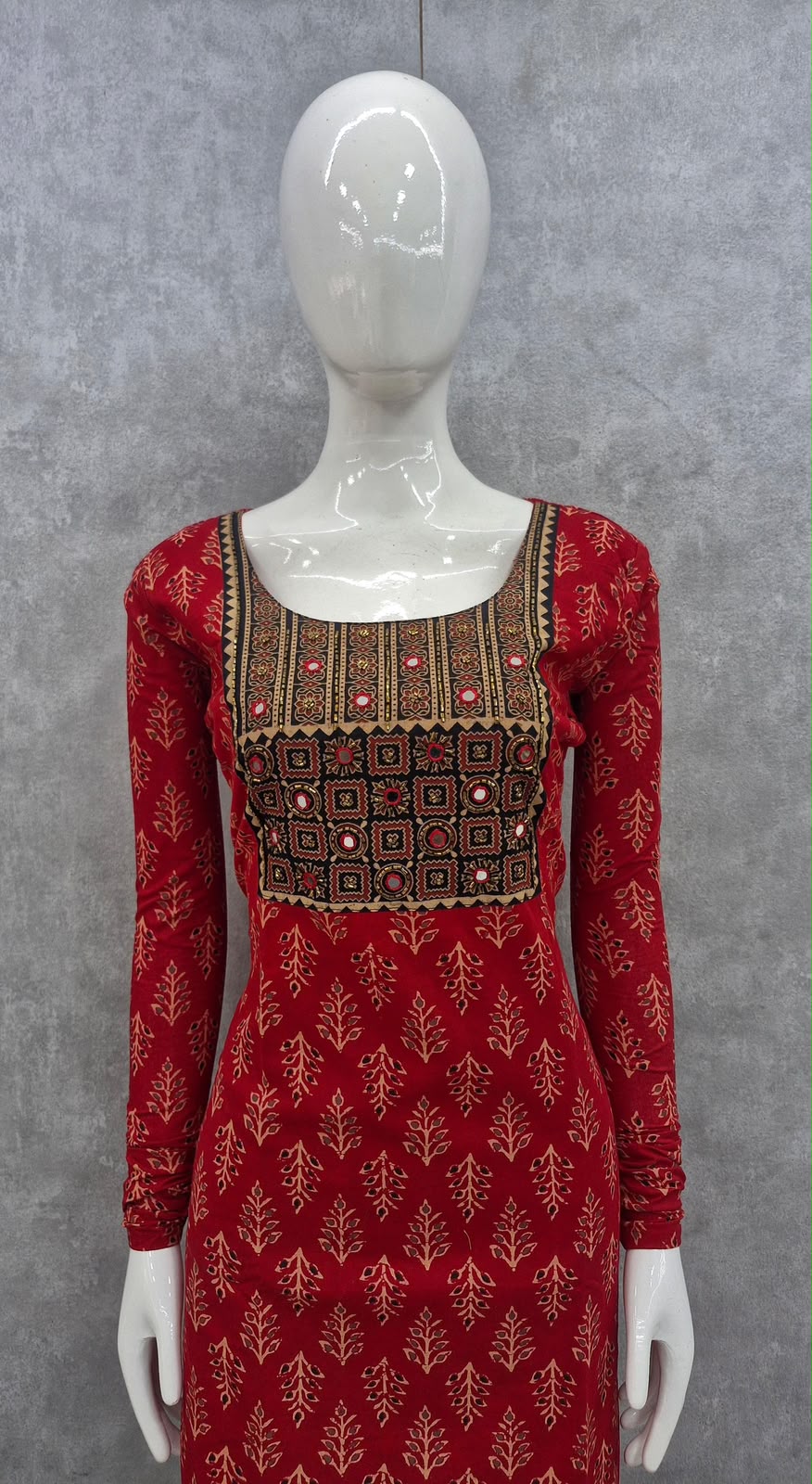 Full sleeve kurti