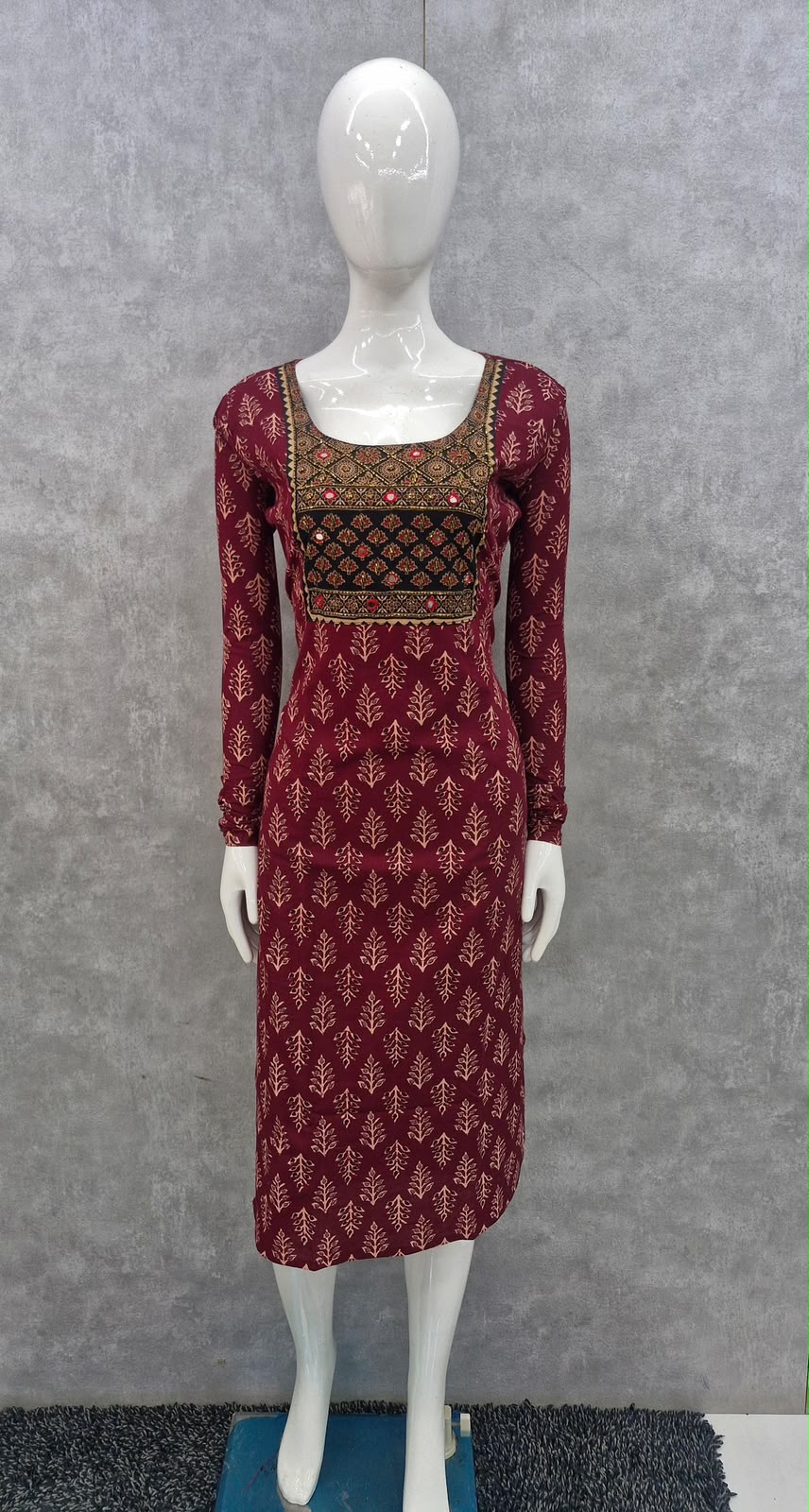 Full sleeve kurti