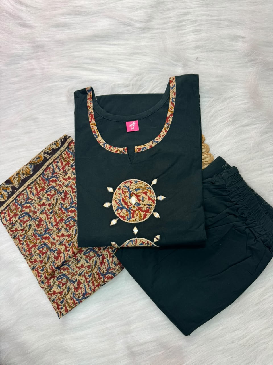 MIRROR AJRAK