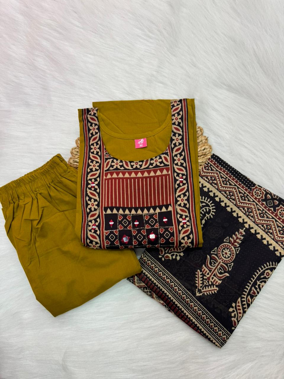 Ajrakh set